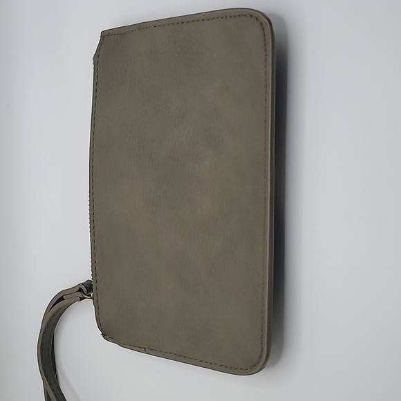 Universal Thread Olive Green wallet purse clutch - Picture 2 of 3